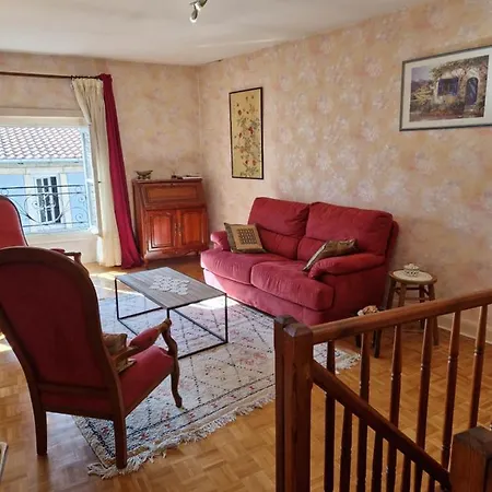 Appartement 120 M² Duplex Coeur Historique Au Calme Le Puy-en-Velay Exterior photo